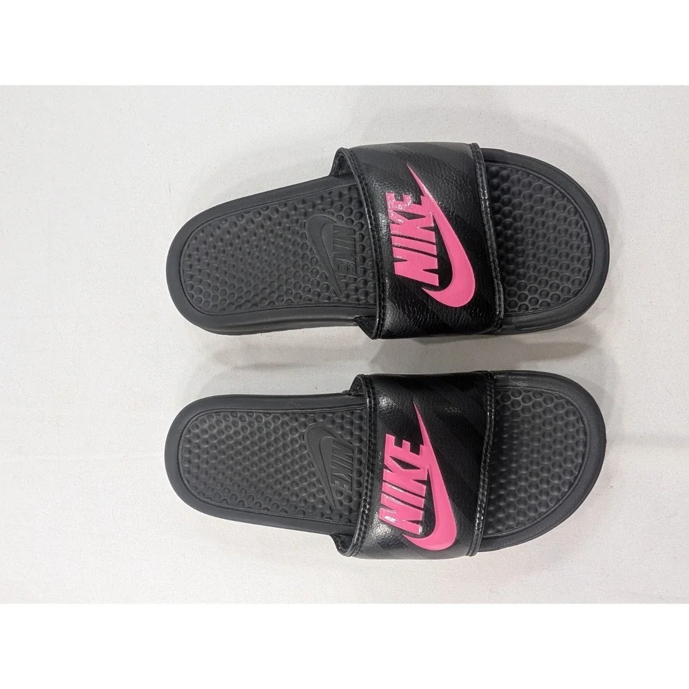 Nike Women's Benassi JDI slide sandals  7 Excellent